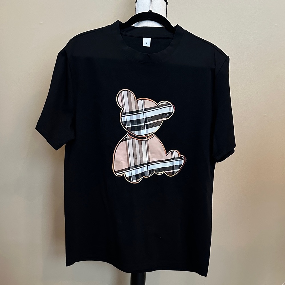 Black T-Shirt with Plaid Bear Design NWOT - Picture 3 of 6